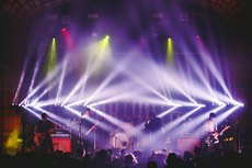 Squeek Lights Builds Looks for Beartooth with Rogue R1 FX-B
